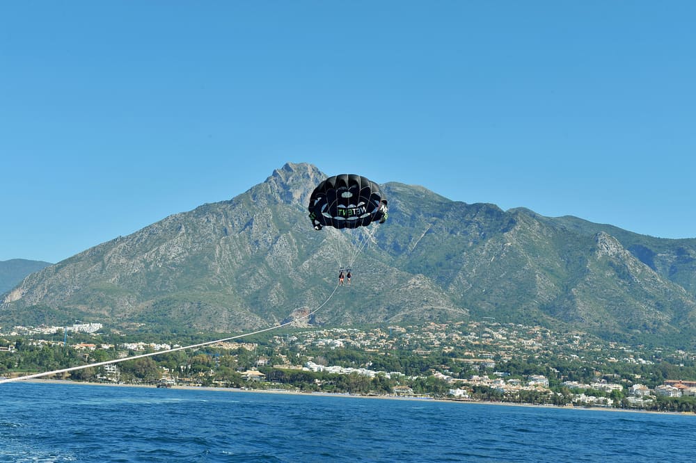 Parasailing-puerto-Fuengirola-España